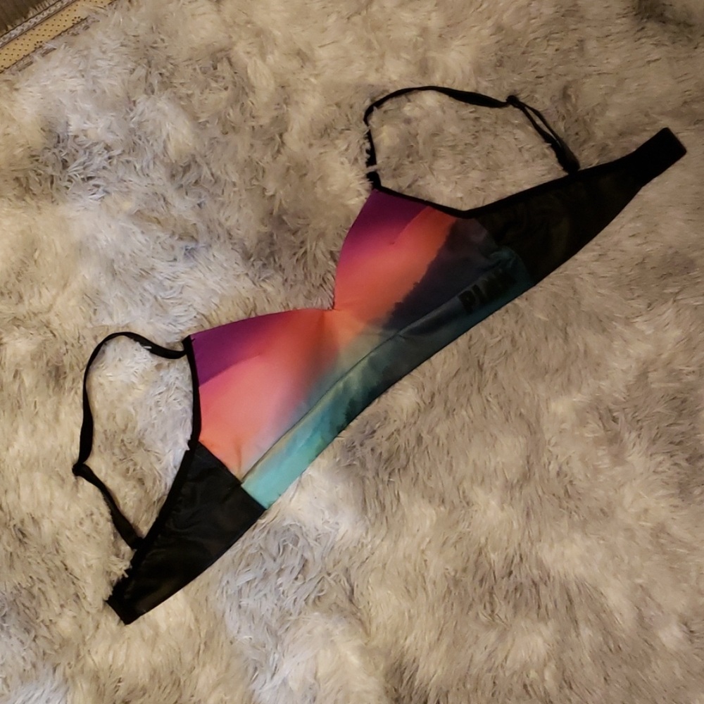 PINK Victoria's Secret Cool & Comfy Bra Top